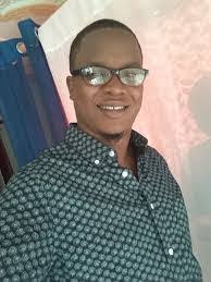 Allen Pashea's Instagram, Twitter & Facebook