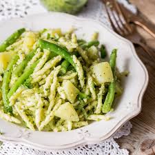 Trofie Alla Genovese Der Klassiker Aus Ligurien Rezept Lebensmittel Essen Abendessen Rezepte