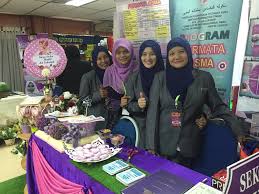 Pembuatan film dokumenter tentang profil sekolah memerlukan tahap dan waktu pengerjaan sebagai berikut: Guru Kaunseling Nurhaiza Che Mat Amalan Terbaik Perkhidmatan Kaunseling Sekolah Peringkat Kebangsaan 2016