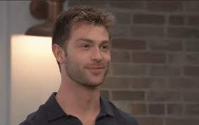 They miss eachother I hope they reunite in season 2