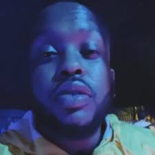 Stream Chris Melody music