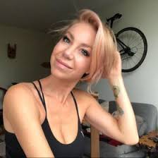 Elissa Wolfe (elissa80)