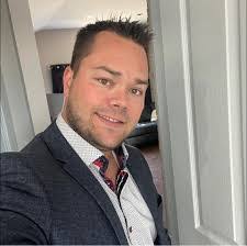 Michael Milette's Instagram, Twitter & Facebook