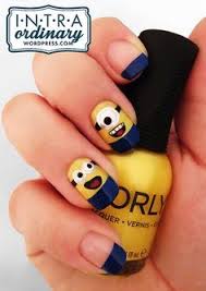 No hay un paisaje más lindo que el del atardecer, por lo con un pincel delgado y un esmalte color negro realiza dibujos de varias palmeras de diferentes antes de comenzar a decorar tus uñas con este diseño necesitas primero aplicar una capa de brillo. 38 Ideas De Unas De Dibujos Animados Unas Mickey Disenos De Unas Manicura De Unas