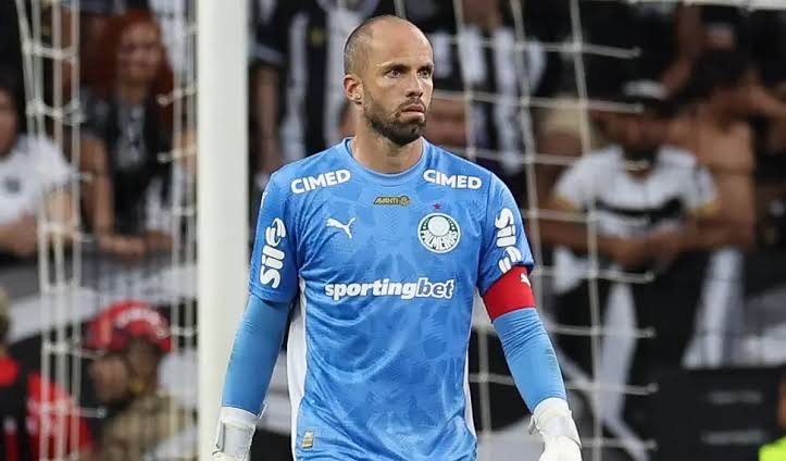 BOMBA: Palmeiras define substituto de Marcelo Lomba para a reserva
