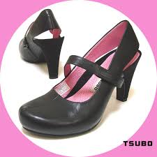 Tsubo Sub Pot Acrea Black Strap Pumps