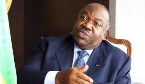 Présidentielle au Gabon : Ali Bongo cède à la pression et accepte le  recomptage des voix
