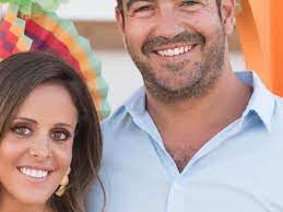 Isto acontece depois do pai dos seus filhos ter revelado a identidade de suposta amiga especial. Irma De Carolina Patrocinio Com Polemica Faco De Pai E Mae Dioguinho Blog