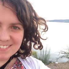 Elaine Doyle's Instagram, Twitter & Facebook