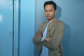The band consist of aiu ratna (vocalist), aries budiman (drummer), and fedi nuril (guitarist… read more. Setelah 6 Tahun Mati Suri Band Garasi Siap Bangkit Lagi