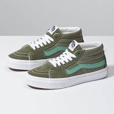 Pin By Mary E On Shoes Vans Women Shoes Retro Sport