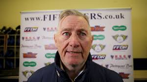 Steelers stay two points clear at top