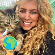 Alison Abramson's Instagram, Twitter & Facebook