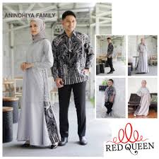 Contoh baju copel ayah ibu waktu acara lamaran anak : Bajubatik Gamis Couple Pesta Keluarga Pasangan Ayah Ibu Anak Murah Bagus Redqueen Butik Kopelan Shopee Indonesia