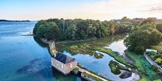 Ile d'yeu die ile d'yeu befindet sich im atlantik und umfasst eine fläche von 22,5 km². Der Suden Der Bretagne Golfe Du Morbihan Tourisme Bretagne