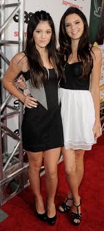 Kylie jenner is a very popular teenager, she is daughter to kris. Kendall Kylie Jenner At Easy A Premiere Photos Huffpost