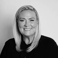 Kara Buss's Instagram, Twitter & Facebook