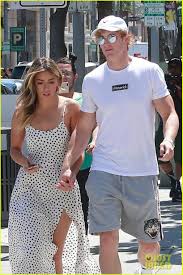 The couple was together when logan released his controversial dead body video in the japanese forest. Chloe Bennet Logan Paul Hold Hands After Confirming They Re A Couple Photo 4113640 Chloe Bennet Logan Paul Pictures Just Jared