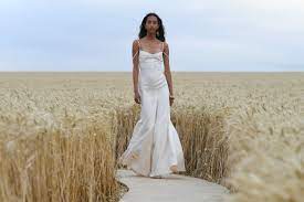 Jacquemus Creates Another Viral Catwalk Moment This Time In A Wheat Field