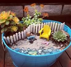 Min Garten Zaun Holz Eimer Sand Glaskugel Eimer Garten Gestalten Glaskugel Holz Min Sand Zaun Sukulent Etli Yaprakli Bitkiler Minyatur Bahceler