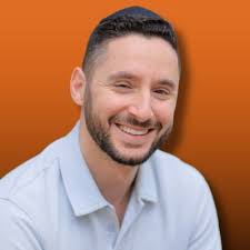 Yesterday I hosted my first ever Founder Memo Live. 50 founders joined. A  sold-out morning of raw Q&A, honest founder stories, and unfiltered  conversations about what it really takes to build… |