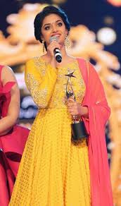 Keerthy Suresh Wiki Age Boyfriend Husband Caste Biography More Wikibio Check out the list of all keerthy suresh movies along with photos, videos, biography and birthday.