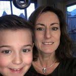 Raelene Roberts's Instagram, Twitter & Facebook