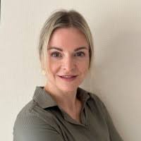 100+ "Sandra Stock" profiles