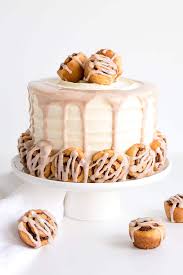 Made from granulated sugar and drizzled over loaves powdered sugar icing. Cinnamon Roll Cake Liv For Cake