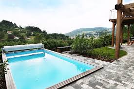 A Gerardmer Surplombant La Ville Et Le Lac Chalet De Charme Avec Spa Sauna Piscine Location Vacances A Gerardmer Clevacances