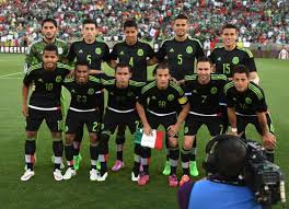 La selección de fútbol de méxico es el equipo masculino representativo en las competiciones oficiales. Elecciones Mexico 2015 Voto O Balon La Polemica Mexicana Internacional El Pais
