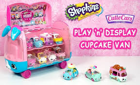 Shopkins Cutie Cars Cupcake Van 8 72 Reg 19 99 Rozkošné zberateľské autíčka s mini figúrkou. shopkins cutie cars cupcake van 8 72