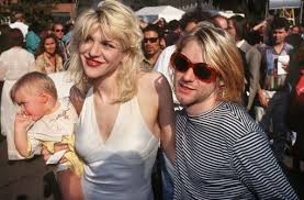 Seine ehefrau courtney love trauert bis heute um ihn. Cobain Und Love Leben Auf Der Uberholspur Panorama Stuttgarter Nachrichten