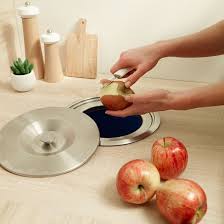 La Poubelle De Plan De Travail A Encastrer Castorama Poubelle Cuisine Rangement Cuisine Cuisine