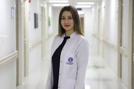 Dr Ogr Uyesi Gozde Gundogdu Meydaneri