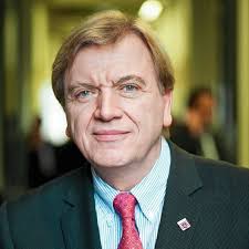 Das sind ehefrau und kinder. Laienhaft Und Weltfremd Der Spiegel