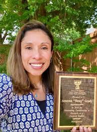 Veronica Decker's Instagram, Twitter & Facebook