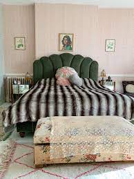 At Home With Pearl Lowe Podcast S3 Ep4 Show Notes Sophie Robinson Home Pearl Lowe Room