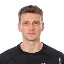 Robin Poulson's Instagram, Twitter & Facebook