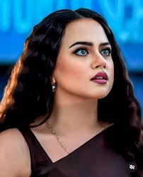 who is more beautiful among Mishka, Urmi, and Deepa?