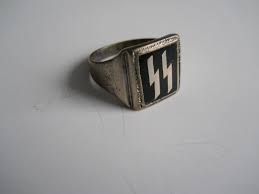 WW2 German, Soviet, Allied militaria, uniforms, awards, weapons history.  War relics forum