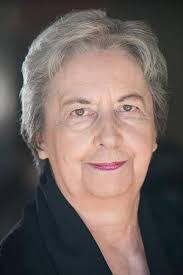 Vicki Peters's Instagram, Twitter & Facebook