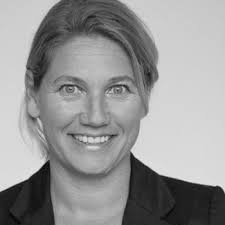 Esther Burger's Instagram, Twitter & Facebook