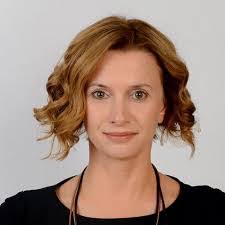 Jennifer Geronimo's Instagram, Twitter & Facebook