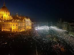 Az lmp és a momentum közösen tüntet a. A Vilagsajtoban A Tegnapi Budapesti Tuntetes Az Mti Viszont Nem Vesz Tudomast Rola Mfor Hu