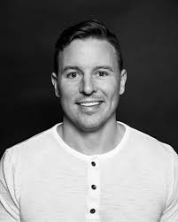 How Launching Freshly Outside the Venture Capital Hubs Led to Greater  Success in the Long Term