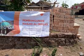 Spanduk pembangunan masjid al mukhlisin yalmic s weblog. Renovasi Masjid Pertama Di Kampung Tegal Lega Dimulai Republika Online