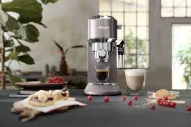 What is most striking about this dedica coffee grinder is its clear focus on the expert consumer, and on the amateur espresso maker at home. Delonghi Dedica Pump Espresso Machine Review The Coffee Post