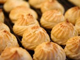 Mini Eclere Cu Crema De Vanilie Si Ciocolata Rețetă Petitchef Recipe Food Snacks Gourmet
