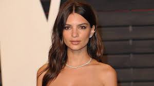 Doch laut thomalla gibt es dafür eine einfache erklärung: Emily Ratajkowski Promi Freundinnen Gratulieren Zum Baby